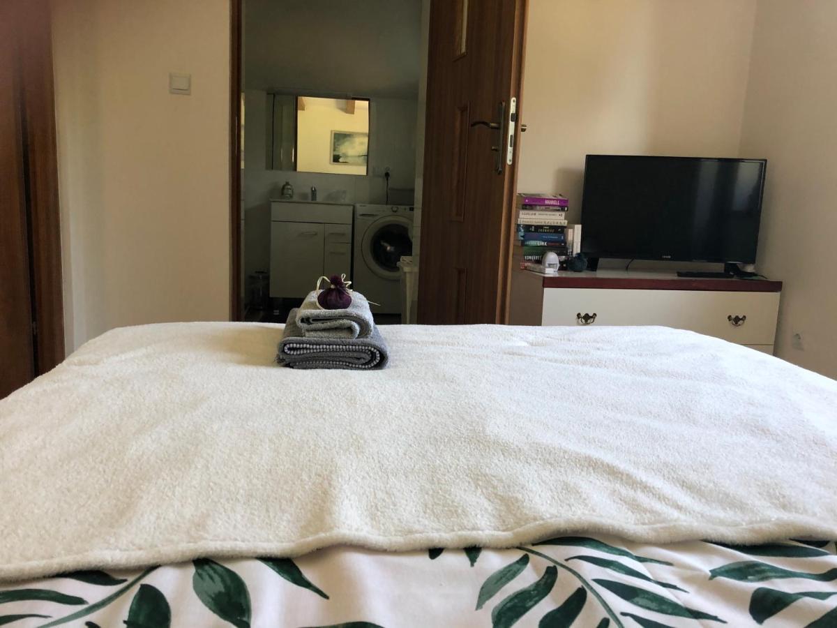 Czytelnia W Sadzie Villa Krzykawka Dış mekan fotoğraf
